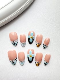 2026 Gothic Charm Press-on Nails, Valentine's Day Short Almond-shaped Press-on False Nails Set. Handmade False Nail Tips (size: S)